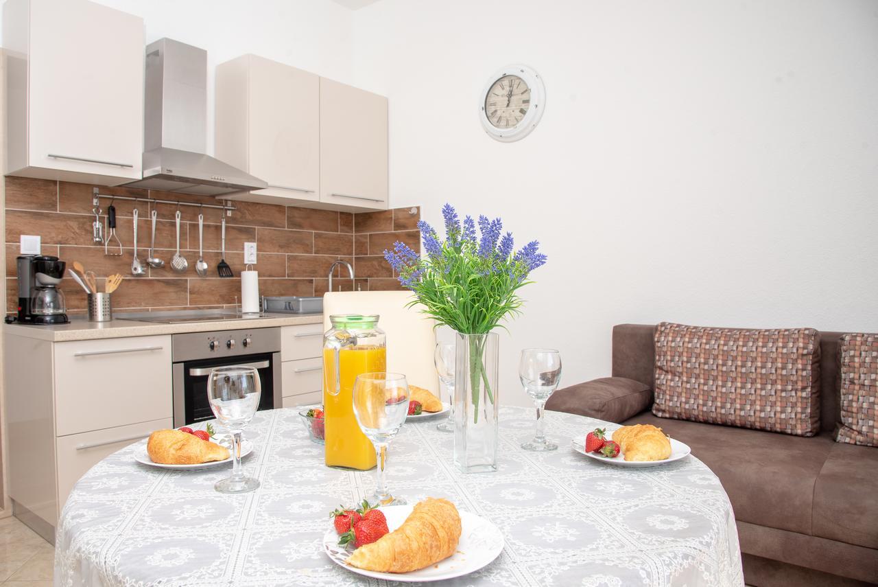 Apartment Ariana โบล ภายนอก รูปภาพ